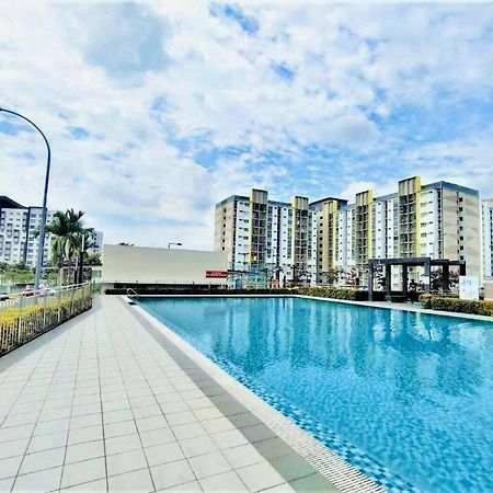 Setia Alam Islamic Homestay シャー・アラム エクステリア 写真