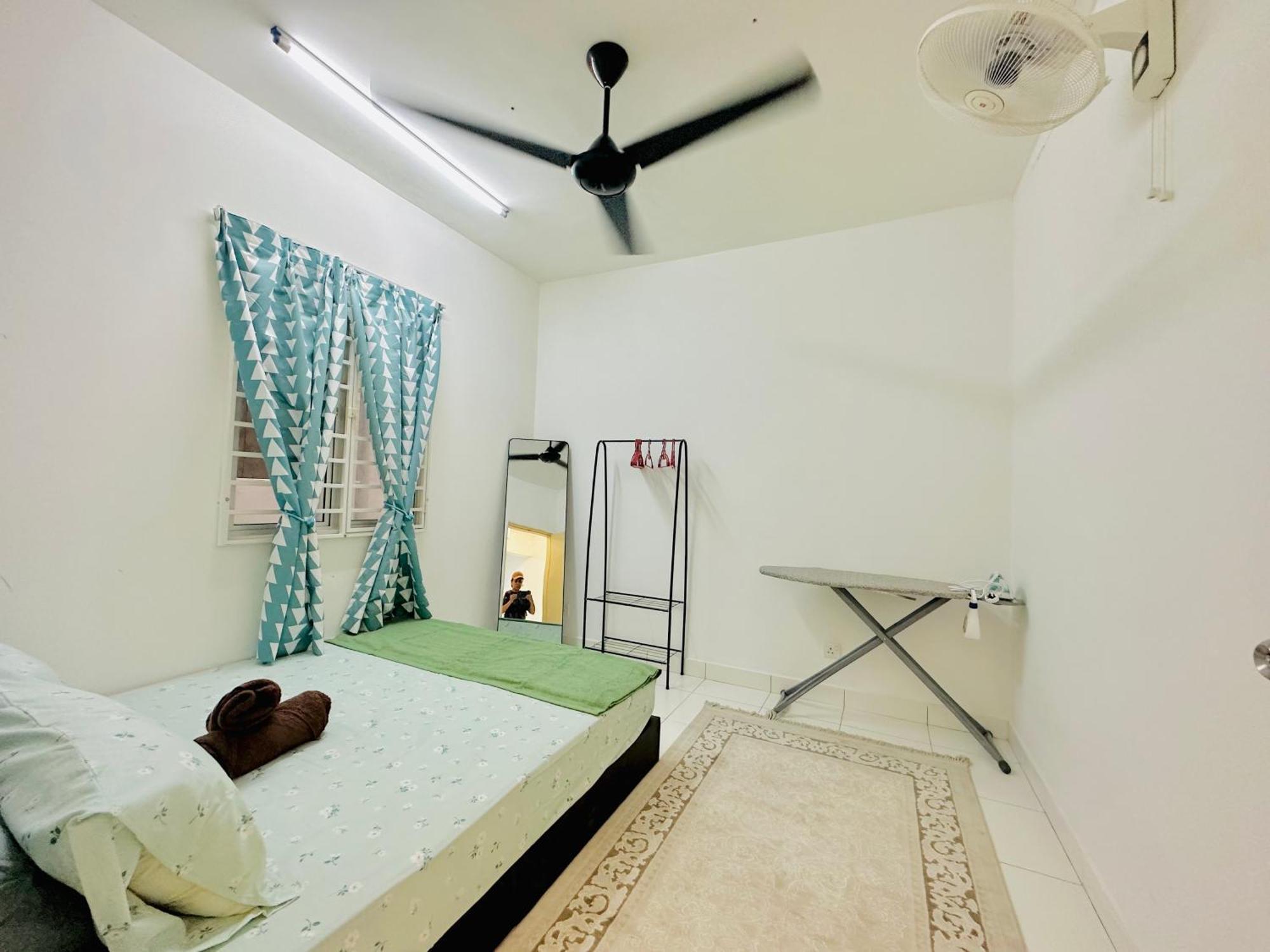 Setia Alam Islamic Homestay シャー・アラム エクステリア 写真